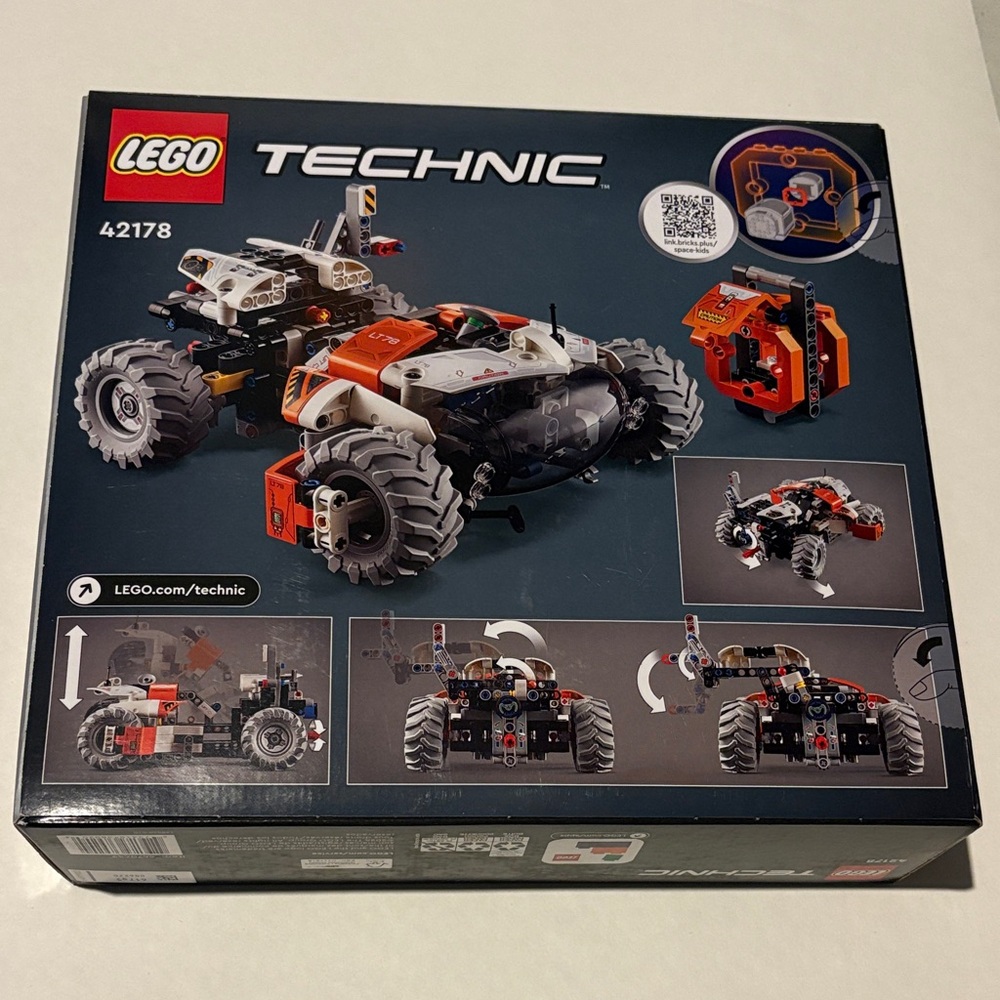 LEGO Technic All-Terrain Space Vehicle